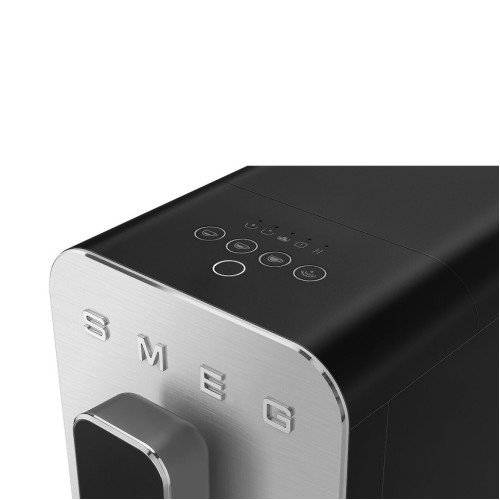 Кавомашина Smeg BCC12BLMEU