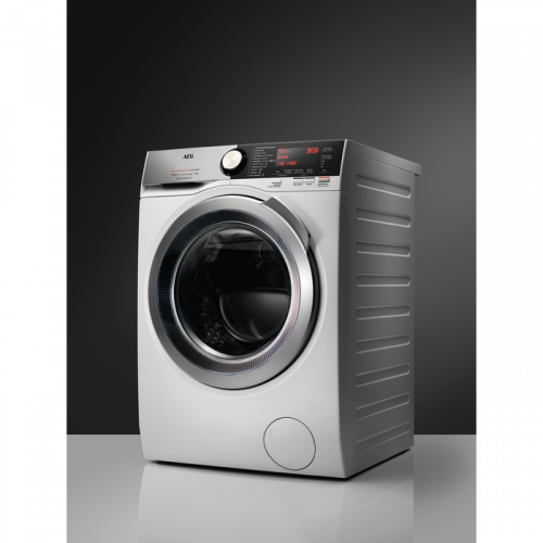 Пральна машина AEG L8FEC69PSP