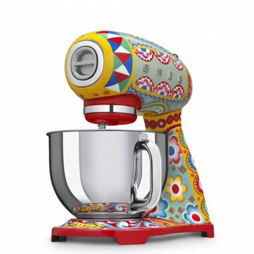 Кухонна машина SMEG SMF03DGEU