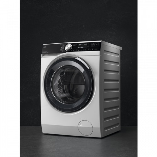 Пральна машина AEG LFR95166UU