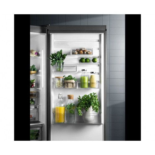 Вбудований холодильник Electrolux LNS9TD19S